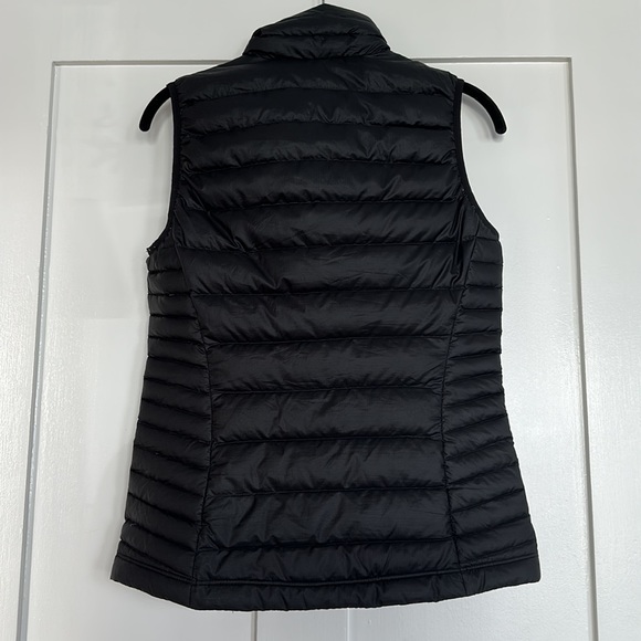 Patagonia Women’s puffer goosedown vest - Picture 2 of 2